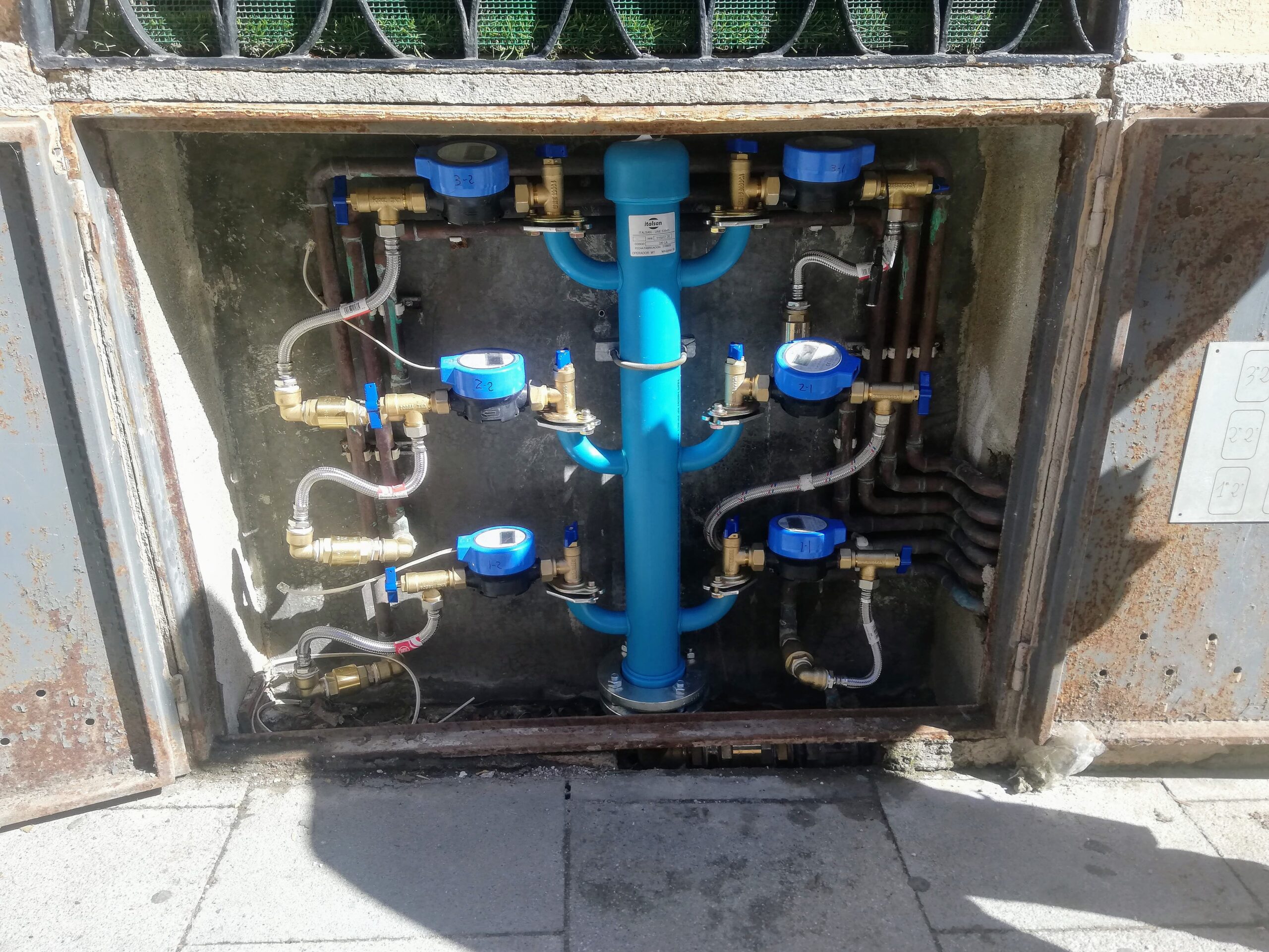 batería de contadores de agua